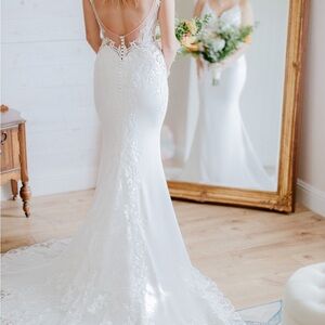 Wedding dress